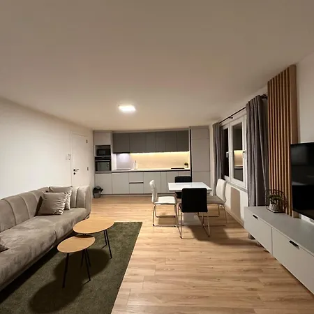 Jezero Gostinjska kuća *